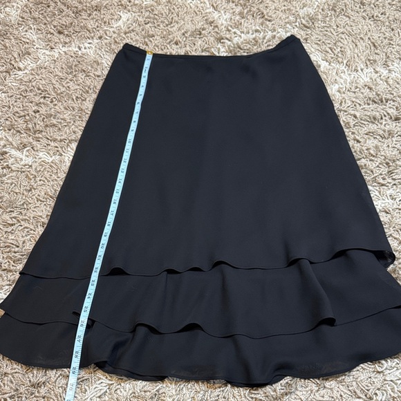 Donna Morgan Elegant Tiered Black Skirt size 10 - Picture 7 of 9